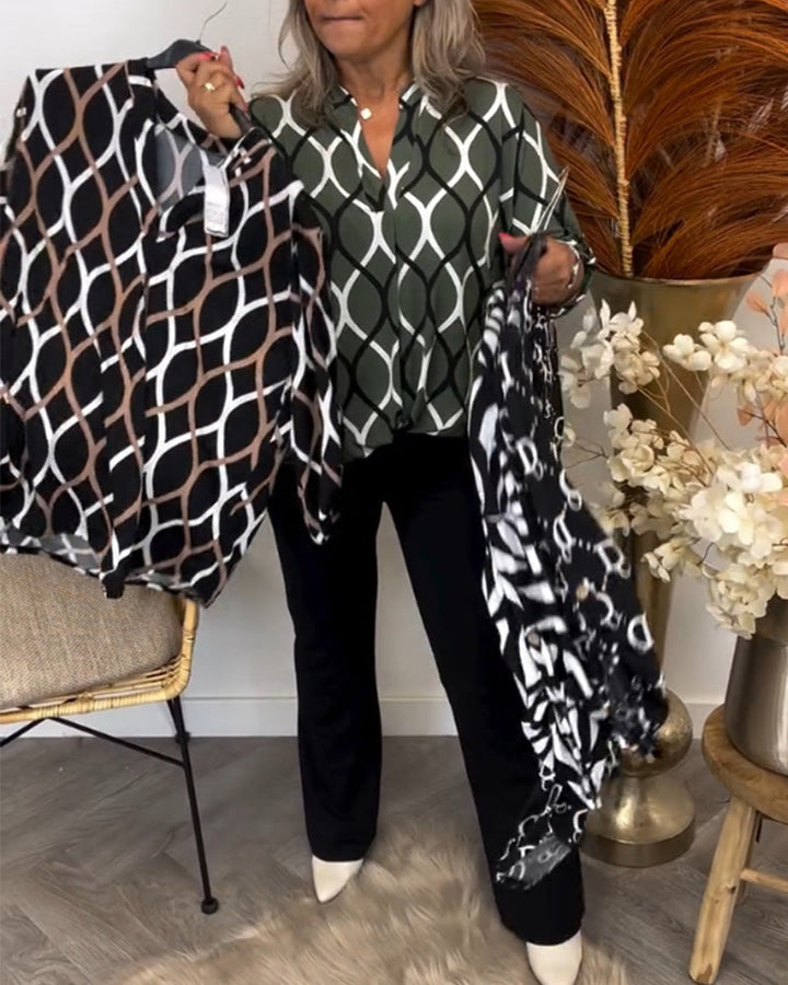 Laurel | Blouse with Graphic Print