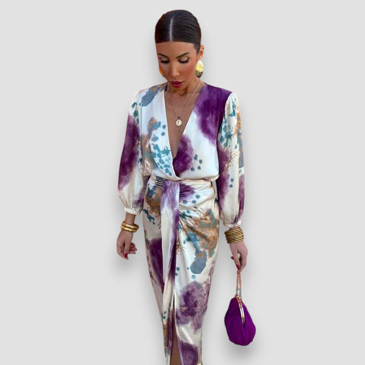 Larissa | Elegant Dress with V-Neck