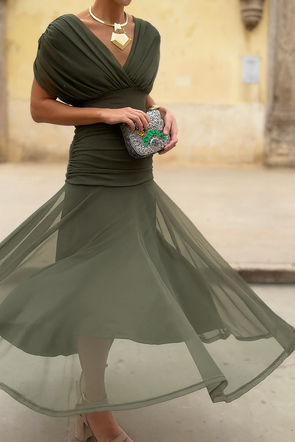 Women's Elegant Mesh Boutonniere Dress